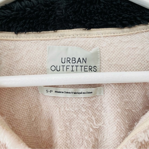 Urban Outfitters Fuzzy Crop Hoodie Black/Cream Sz Small - Picture 4 of 8